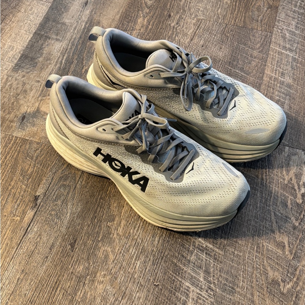 Hoka Men's Gray Running Shoes Bondi 8